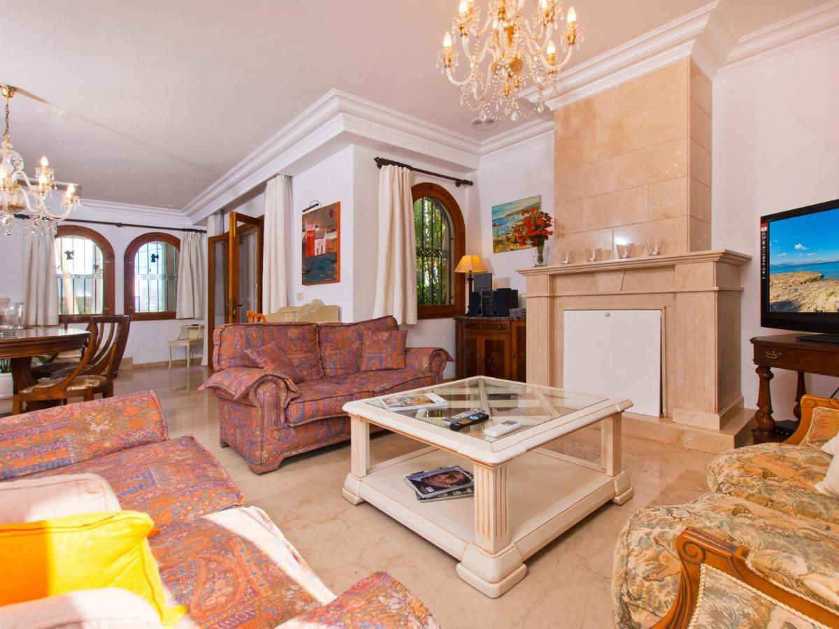 Villa Tita De Manresa, Con Jardines Y Vista Mar 알쿠디아 외부 사진